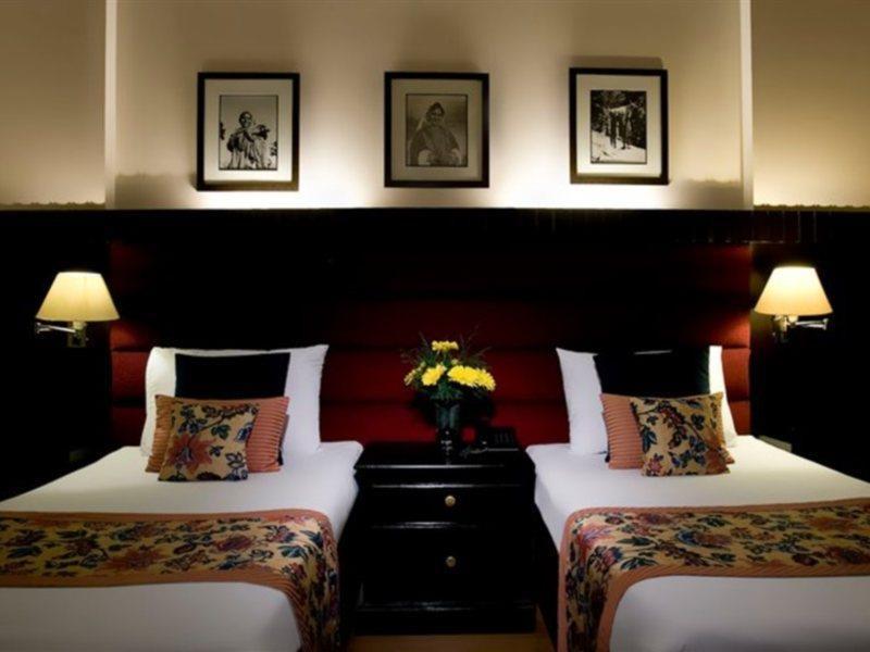 Hotel Broadway Delhi エクステリア 写真